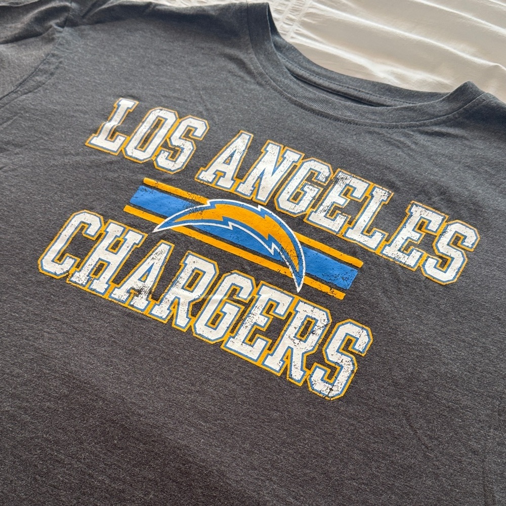 Los Angeles Chargers Charcoal Tee Men’s XL - Picture 2 of 3